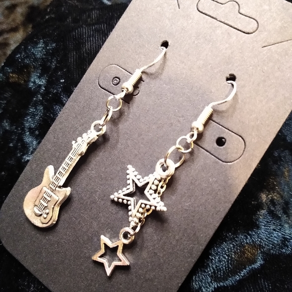 Rock Star Guitar 🎸 Hand Crafted Earrings 🌠 - Picture 1 of 2
